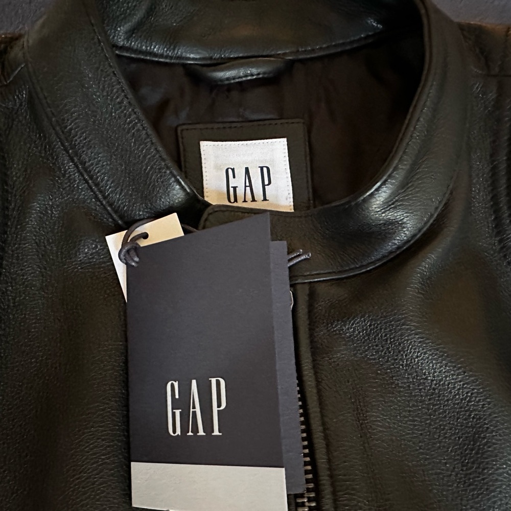 Gap men’s aviator jacket. Size L. New. Never worn.